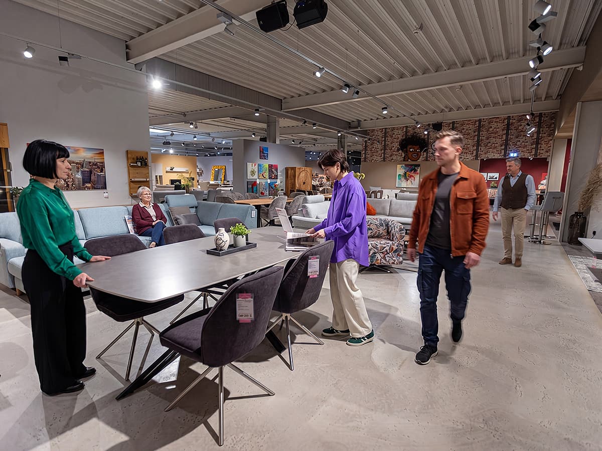 skurios Showroom 2